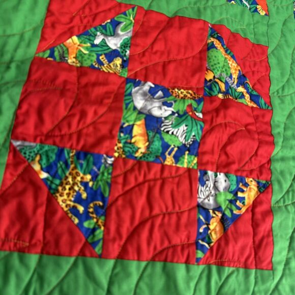 Children’s Zoo Animals Colorful Patchwork quilt Throw Blanket 35 X 36 In - Picture 9 of 9